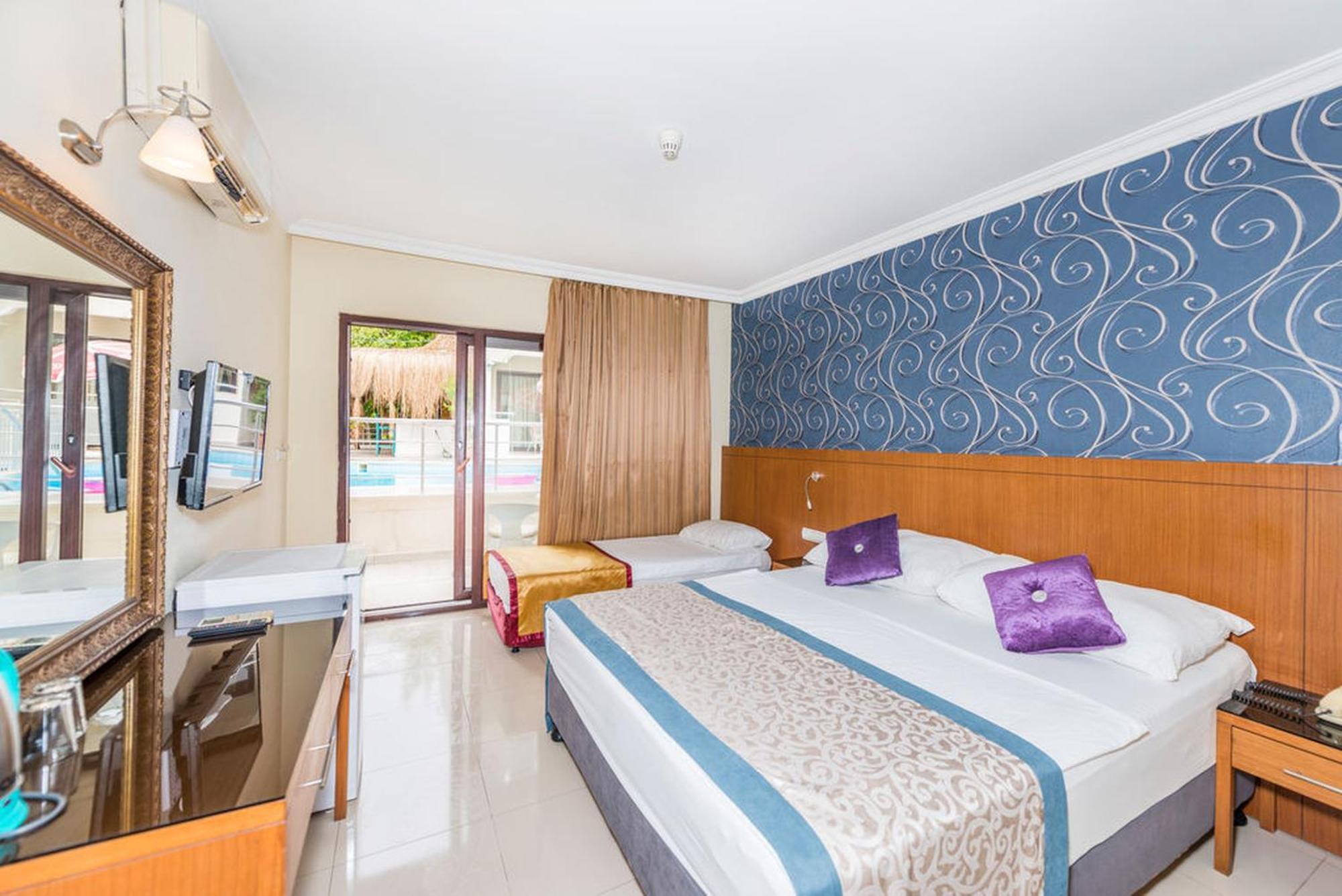 Tropic Beach Club Side Hotel Ngoại thất bức ảnh