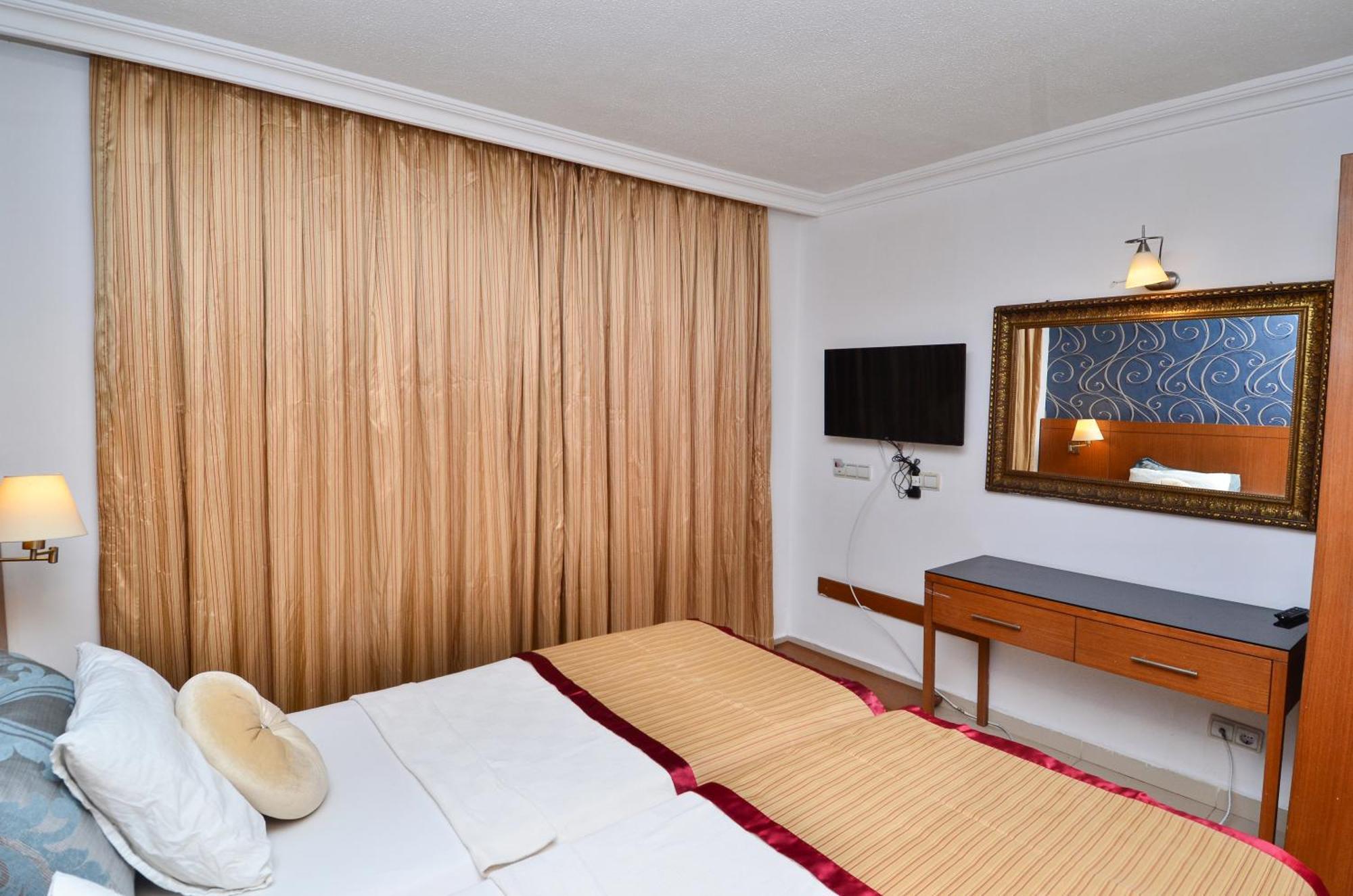Tropic Beach Club Side Hotel Ngoại thất bức ảnh
