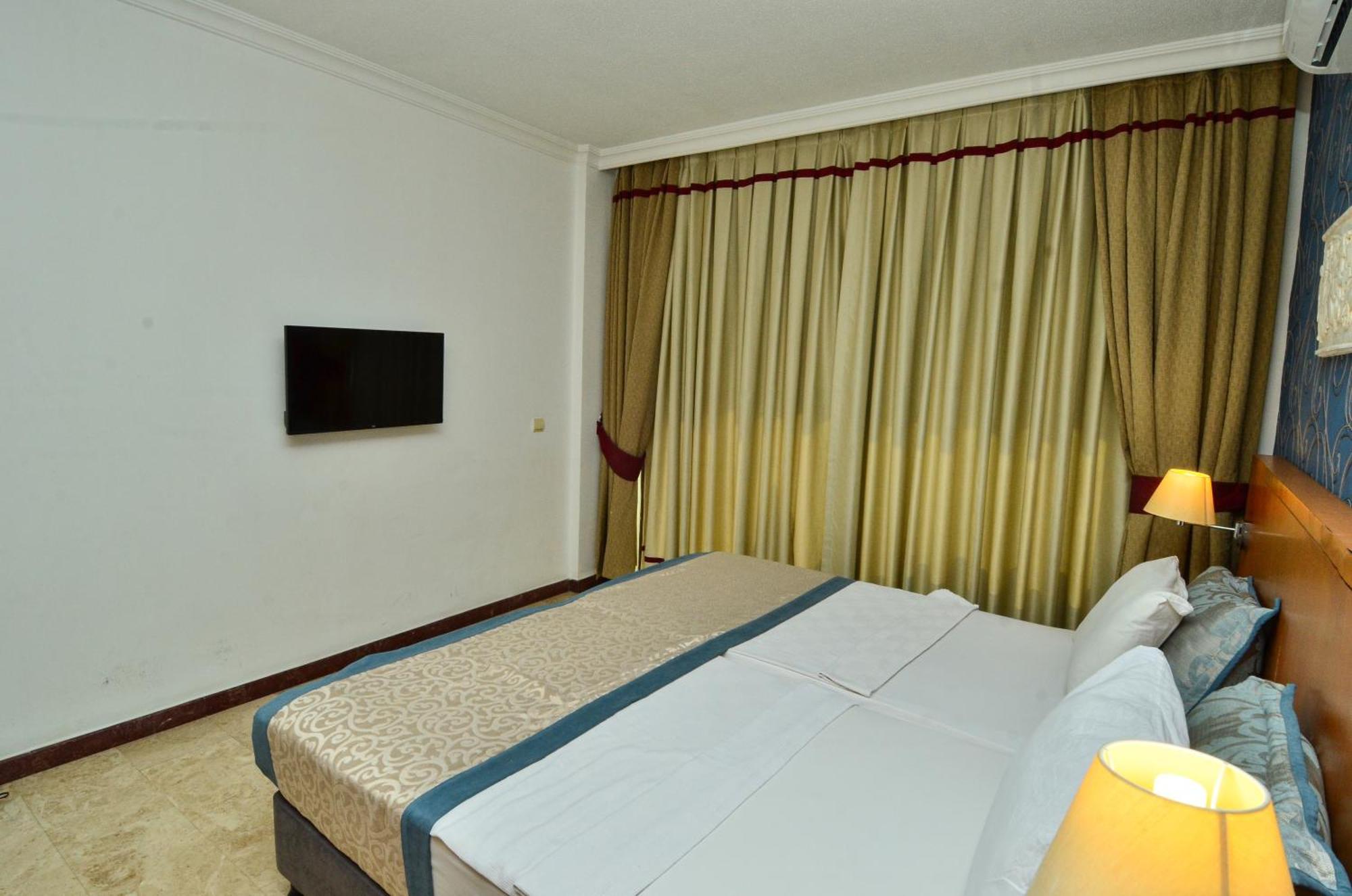 Tropic Beach Club Side Hotel Ngoại thất bức ảnh