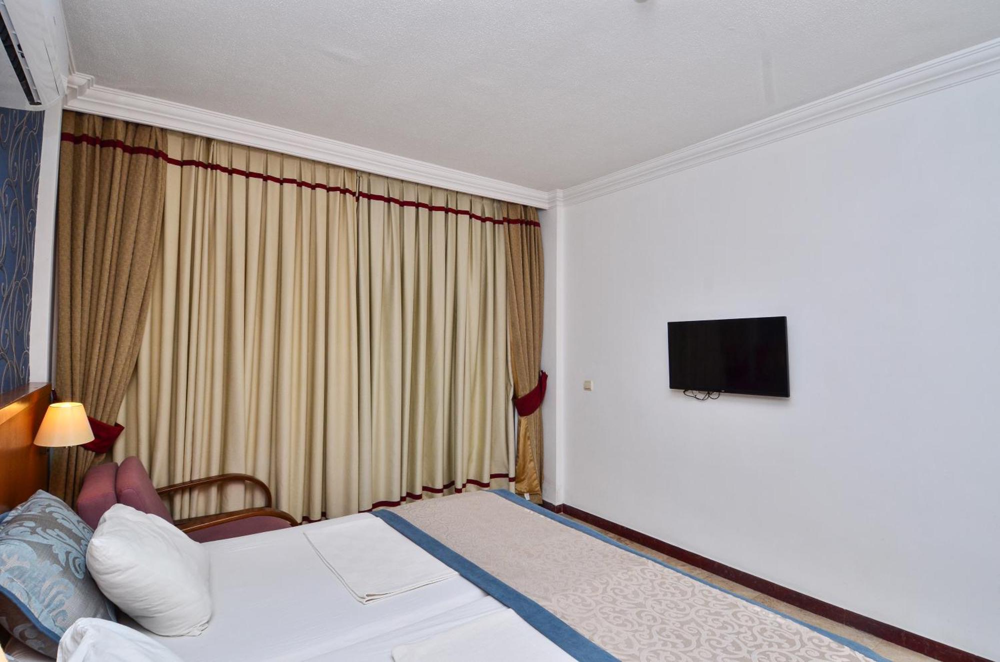 Tropic Beach Club Side Hotel Ngoại thất bức ảnh